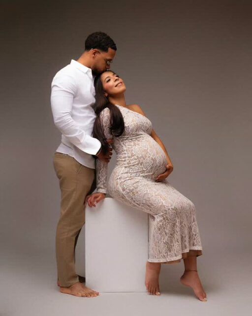 ¿Buscando fotografía de maternidad en Cliffside Park, NJ? 📸✨

Como fotógrafa profesional en New Jersey, mi objetivo en cada sesión de fotos de embarazo es combinar una iluminación de estudio impecable, dirección de pose y una estética atemporal. Cada detalle de esta sesión fotográfica fue diseñado minuciosamente para capturar la conexión real de la pareja y crear un legado visual que esta familia atesorará por siempre.

Si vives en el norte de NJ o áreas cercanas y deseas un recuerdo profesional de tu dulce espera, me encantaría ser parte de tu historia.

💬 ¿Qué te parece el resultado de este retrato en estudio? Te leo en los comentarios.
📅 Para consultar disponibilidad y paquetes de fotos de maternidad en NJ, haz clic en el enlace de mi biografía o envíame un mensaje directo.

#maternityphotographynyc #maternityphotographynj #cliffsideparknj #pregnancyphoto #maternityphotoshoot
